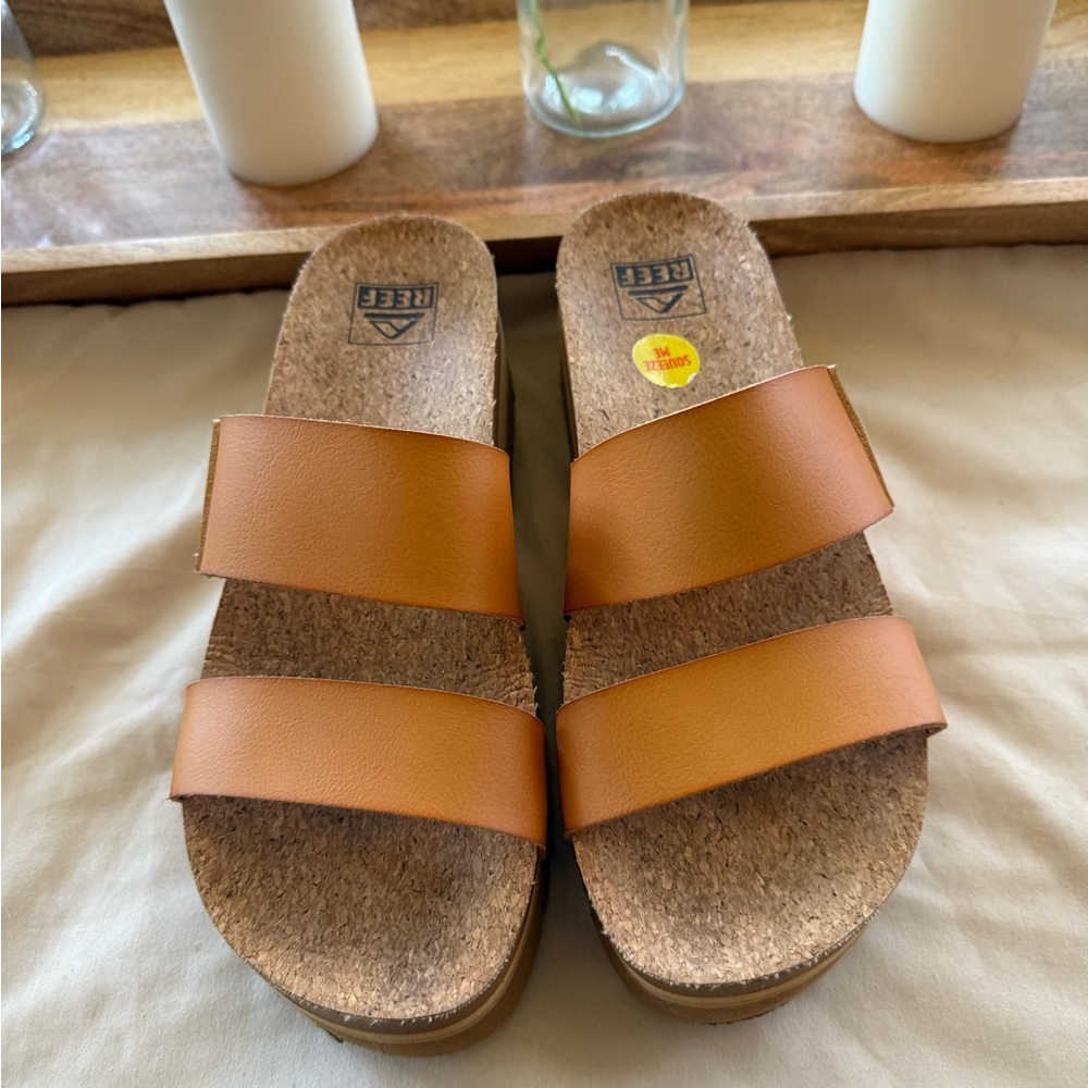 Reef Tan Higher Vista Sandals Size 8
